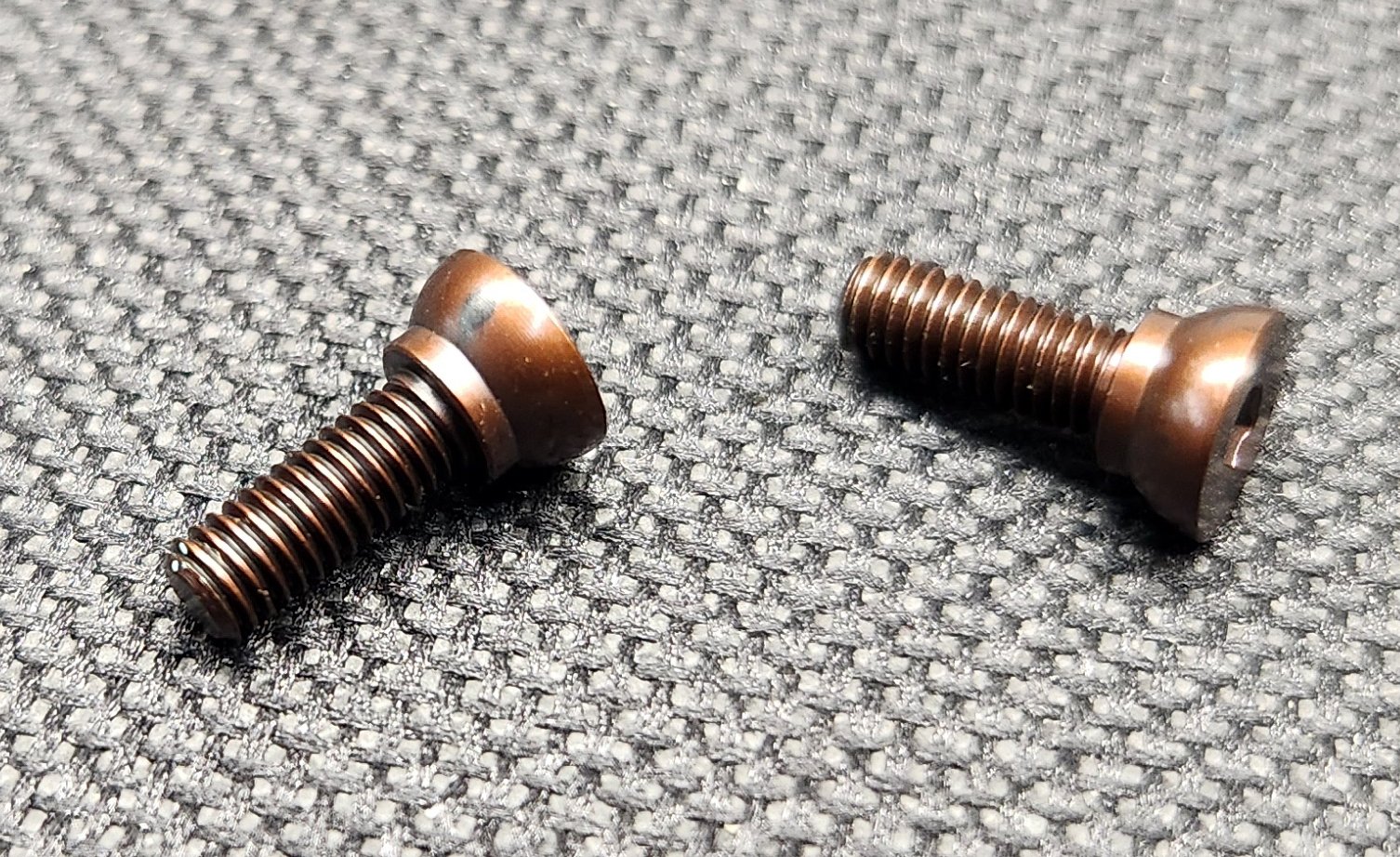 Pivot Screw